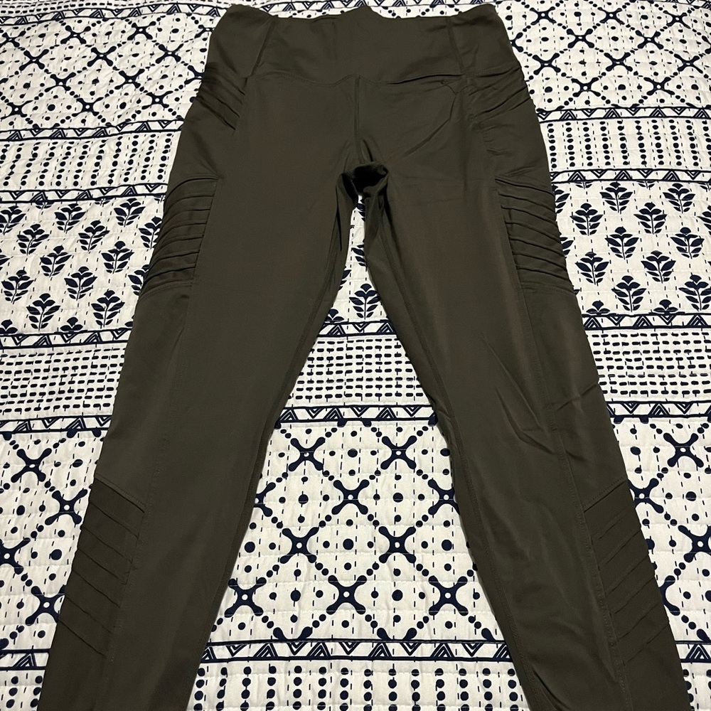 Olive Green Leggings with Pockets
